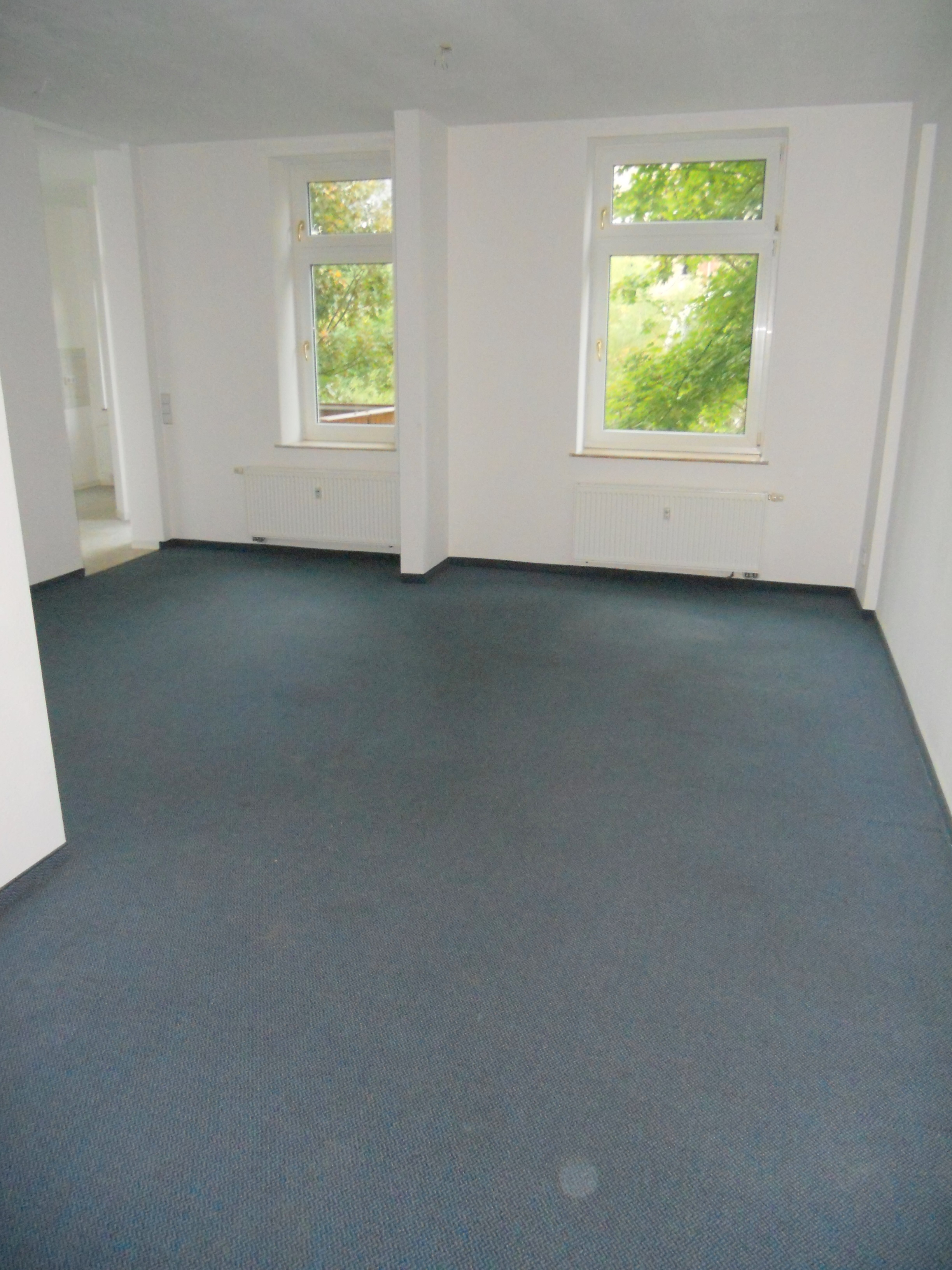 Eil. W4, Wohnz., mit altem Fußboden 1